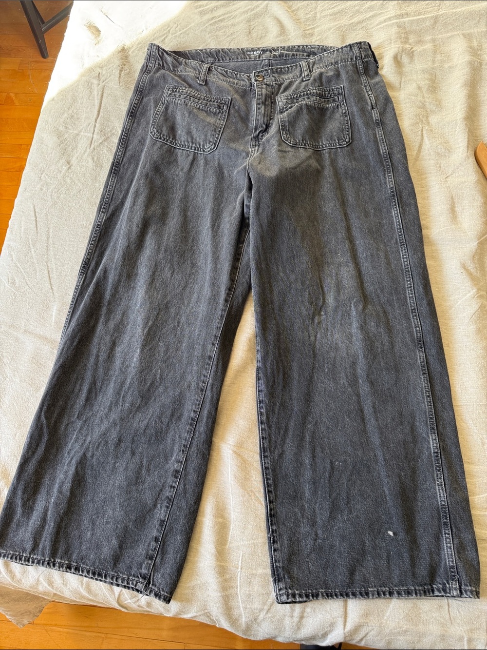 Old Navy woman’s Relaxed Black Jeans